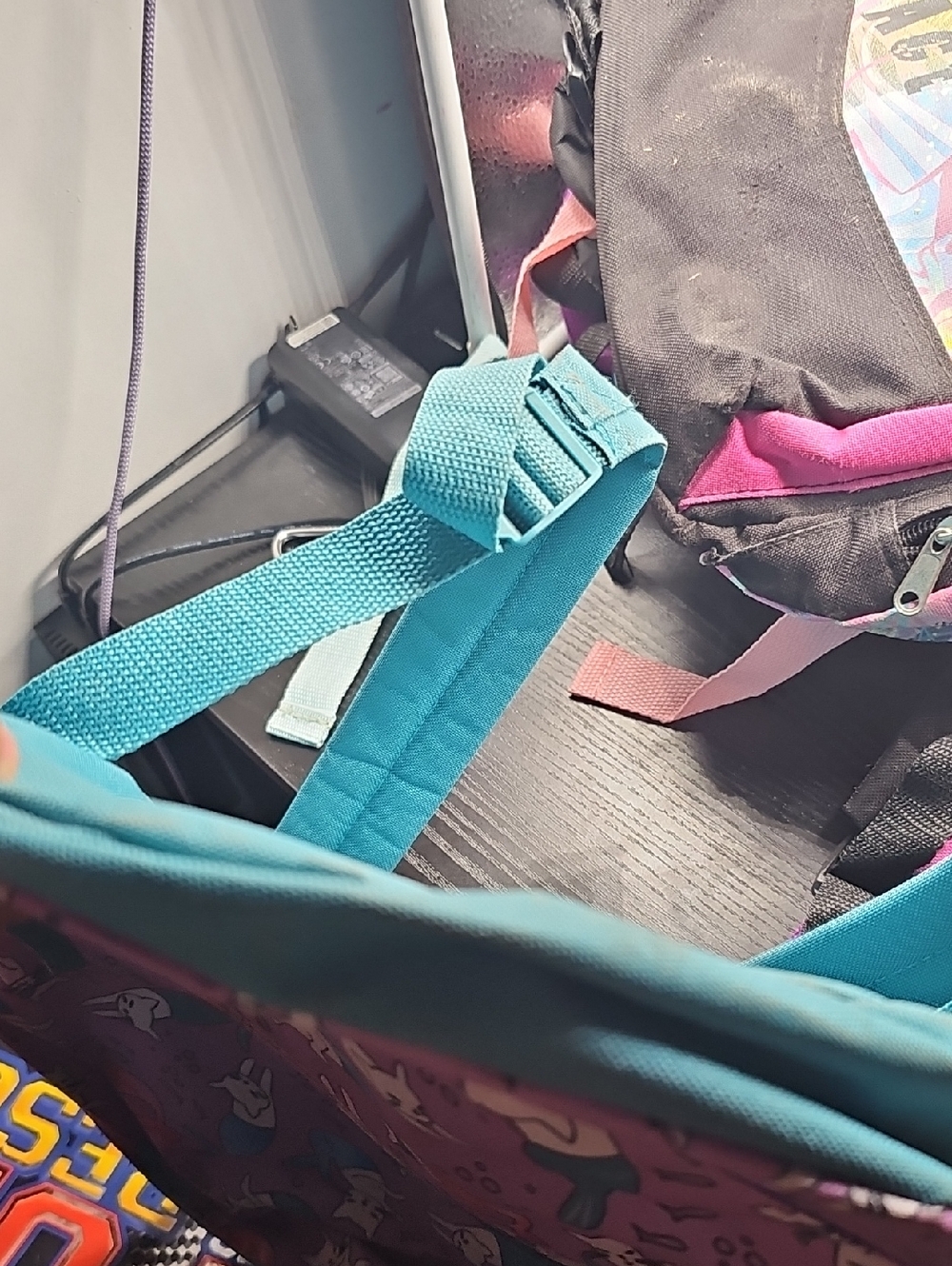 S  Kids Purple And Blue Backpack. - Picture 5 of 5